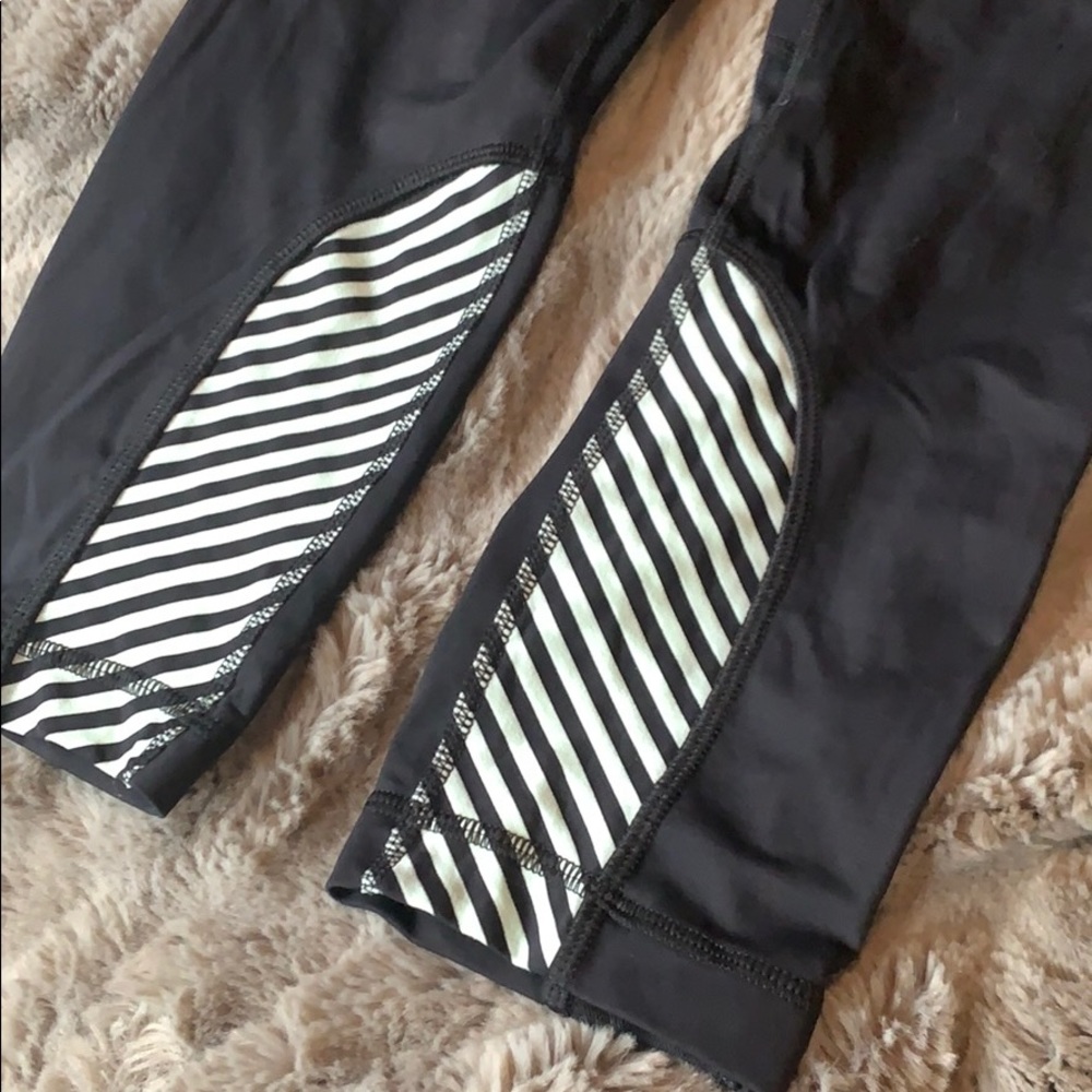 Lululemon leggings - Picture 5 of 8